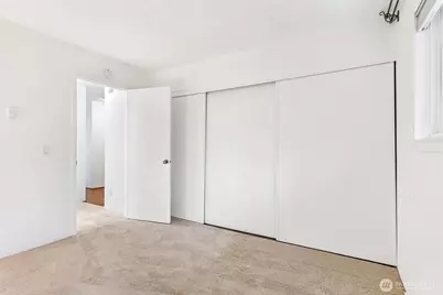 5832 NE 75th Street #E304, Seattle, WA 98115 - Photo 19