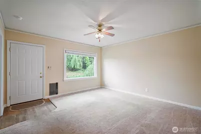 208 NE Kirby, Castle Rock, WA 98611 - Photo 7