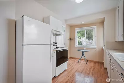 208 NE Kirby, Castle Rock, WA 98611 - Photo 9