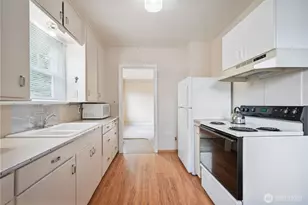 208 NE Kirby, Castle Rock, WA 98611 - Photo 11