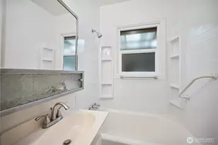 208 NE Kirby, Castle Rock, WA 98611 - Photo 15