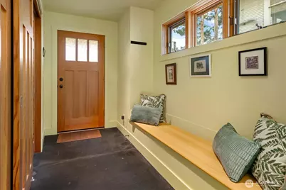 1209 N 44th Street, Seattle, WA 98103 - Photo 3