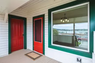 1517 6th St, Anacortes, WA 98221 - Photo 3