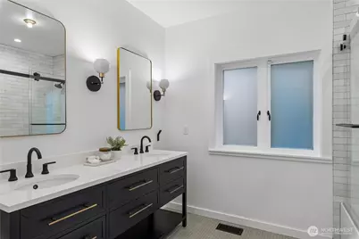 5932 California Avenue SW, Seattle, WA 98186 - Photo 11