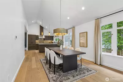 5932 California Avenue SW, Seattle, WA 98186 - Photo 3