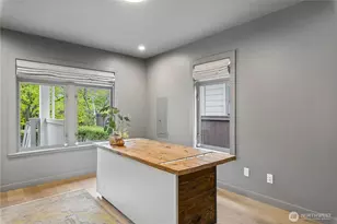 5932 California Ave SW, Seattle, WA 98186 - Photo 9