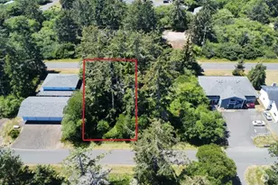 655 Sunset Ave NE, Ocean Shores, WA 98569 - Photo 1