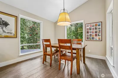 12022 210th Place SE, Issaquah, WA 98027 - Photo 5