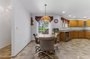 2038 Autumn Dr, East Wenatchee, WA 98802 - Photo 7