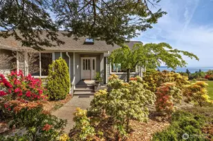 827 Michael Way, Camano Island, WA 98282 - Photo 5