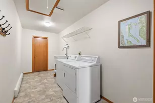 827 Michael Way, Camano Island, WA 98282 - Photo 19