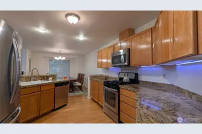 2733 143rd Street SW #D, Lynnwood, WA 98087 - Photo 9