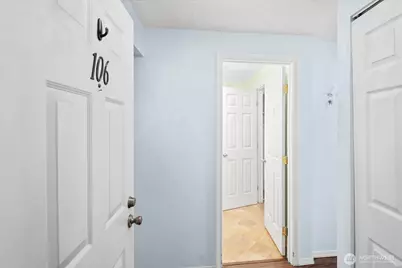 127 SW 154th Street #106, Burien, WA 98166 - Photo 5