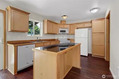 3726 Tribute Avenue E, Fife, WA 98424 - Photo 7