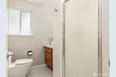 16021 15th Avenue SW, Burien, WA 98166 - Photo 17