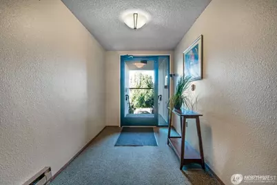2034 14th Avenue W #104, Seattle, WA 98119 - Photo 3