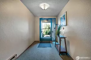 2034 14th Ave W, Seattle, WA 98119 - Photo 3