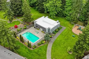 4737 W Lake Sammamish Pkwy SE, Issaquah, WA 98027 - Photo 17