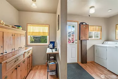612 W Cherry Street, Centralia, WA 98531 - Photo 17