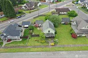612 W Cherry St, Centralia, WA 98531 - Photo 5