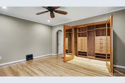 4335 NE 45th Street, Seattle, WA 98105 - Photo 23