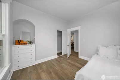 1305 NE 55th Street, Seattle, WA 98105 - Photo 15