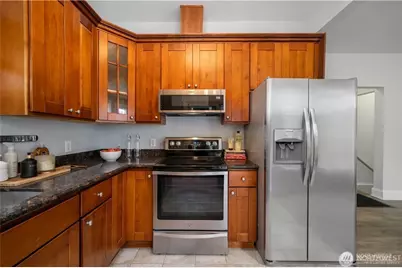 1305 NE 55th Street, Seattle, WA 98105 - Photo 13