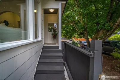 1305 NE 55th Street, Seattle, WA 98105 - Photo 3