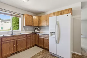 573 S James Ave, East Wenatchee, WA 98802 - Photo 15