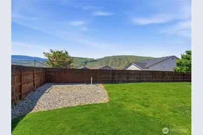 573 S James Avenue, East Wenatchee, WA 98802 - Photo 37