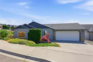 573 S James Ave, East Wenatchee, WA 98802 - Photo 3