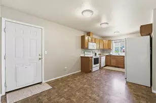 573 S James Ave, East Wenatchee, WA 98802 - Photo 17
