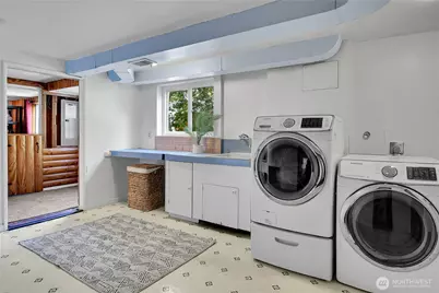 12727 Dayton Avenue N, Seattle, WA 98133 - Photo 29
