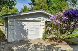 12727 Dayton Ave N, Seattle, WA 98133 - Photo 31