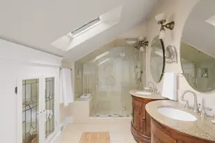 1423 Nob Hill Ave N, Seattle, WA 98109 - Photo 19