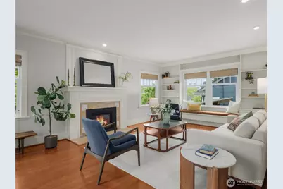1423 Nob Hill Avenue N, Seattle, WA 98109 - Photo 5