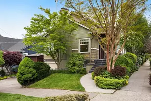 1423 Nob Hill Ave N, Seattle, WA 98109 - Photo 1