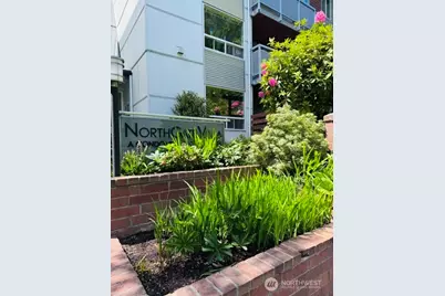 10501 8th Avenue NE #206, Seattle, WA 98125 - Photo 17