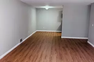 10501 8th Ave NE, Seattle, WA 98125 - Photo 5