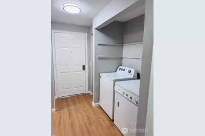 10501 8th Avenue NE #206, Seattle, WA 98125 - Photo 15