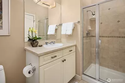 5726 Lake Washington Boulevard NE #3002, Kirkland, WA 98033 - Photo 23