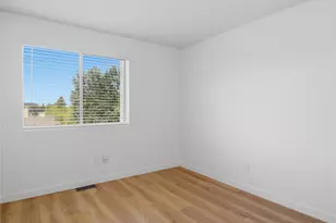 3803 Crystal Ridge Dr SE, Puyallup, WA 98372 - Photo 29