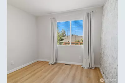 3803 Crystal Ridge Drive SE, Puyallup, WA 98372 - Photo 19