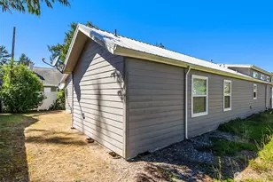 1210 32 St, Seaview, WA 98644 - Photo 39