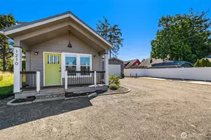 1210 32 St, Seaview, WA 98644 - Photo 5