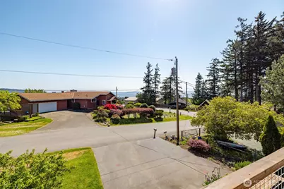 977 Moonraker Drive, Freeland, WA 98249 - Photo 5