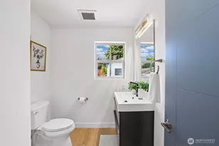 1428 Palm Ave SW, Seattle, WA 98116 - Photo 21