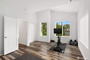 2627 SW 100th St, Seattle, WA 98146 - Photo 23