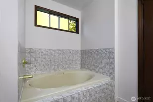 3438 161st Pl SE, Bellevue, WA 98008 - Photo 11