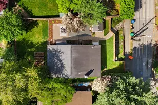 457 N 65th St, Seattle, WA 98103 - Photo 29